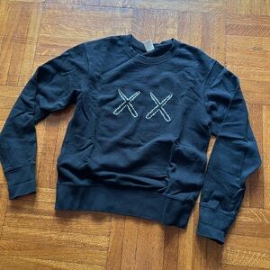 Kaws x Uniqlo crewneck